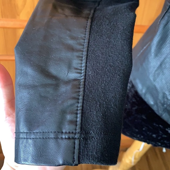 ✨CALVIN Klein Faux Leather Jacket✨ - Picture 4 of 14